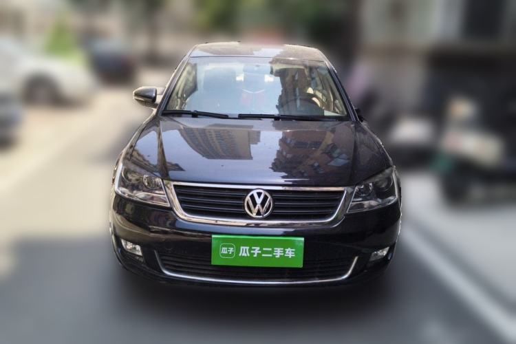 Used Volkswagen Passat 2009 2.0L MFI Automatic Luxury Edition Front