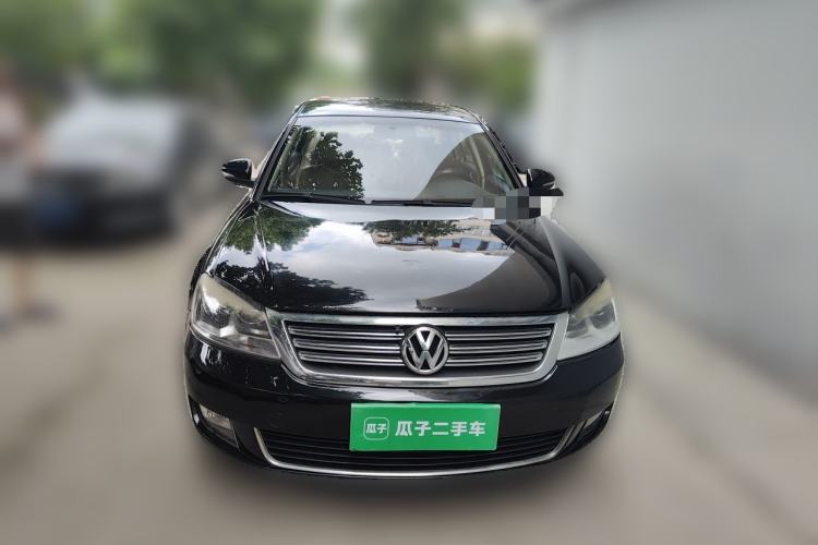 Used Volkswagen Passat 2009 2.0L MFI Automatic Luxury Edition Front