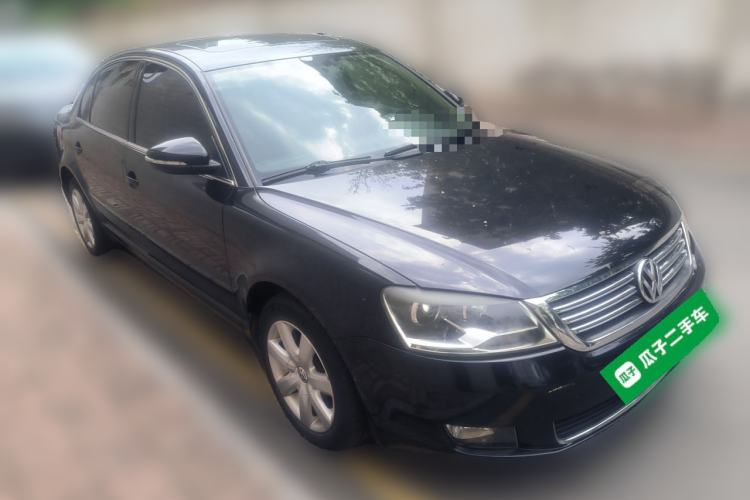 Used Volkswagen Passat 2009 1.8T Manual Luxury Model Front Right 45 Deg