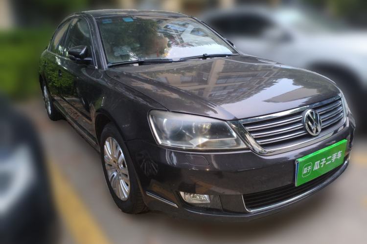 Used Volkswagen Passat 2009 1.8T Automatic Zunjie Model Front Right 45 Deg