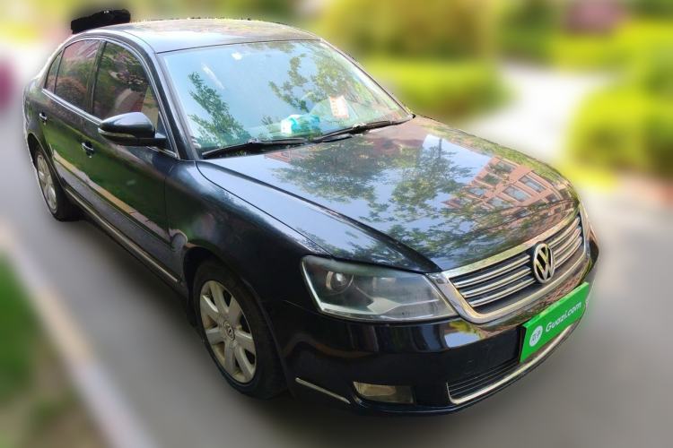Used Volkswagen Passat 2009 1.8T Manual Luxury Model Front Right 45 Deg