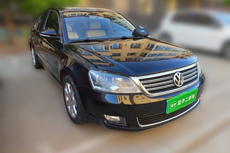 Used Volkswagen Passat 2009 1.8T Manual Luxury Model Front Right 45 Deg