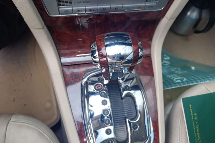 Used Volkswagen Passat 2009 1.8T Automatic Prestige Model Gear Lever