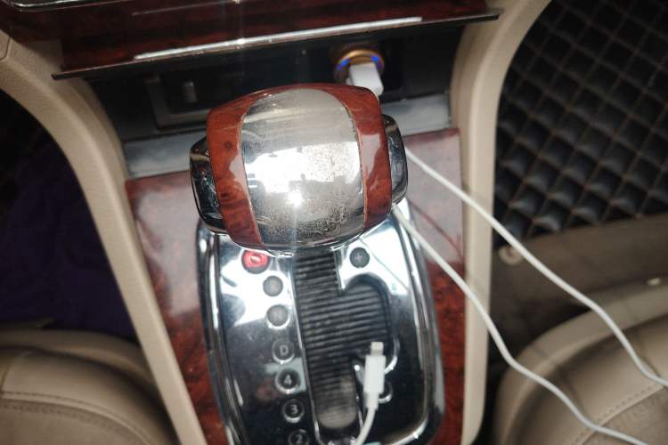 Used Volkswagen Passat 2009 1.8T Automatic Zunjie Model Gear Lever
