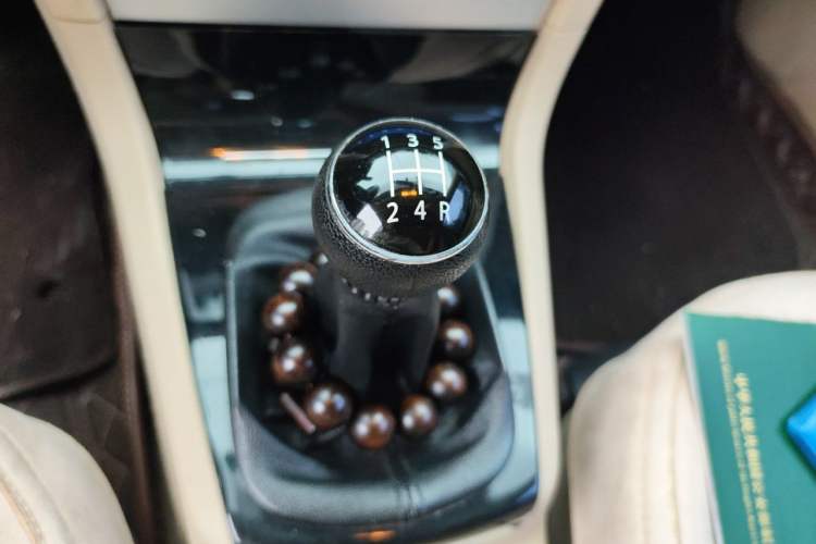 Used Volkswagen Passat 2009 1.8T Manual Luxury Model Gear Lever