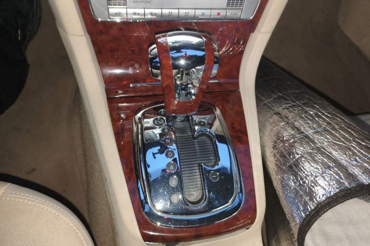 Used Volkswagen Passat 2009 1.8T Automatic Zunjie Model Gear Lever