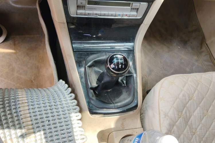 Used Volkswagen Passat 2009 1.8T Manual Luxury Model Gear Lever