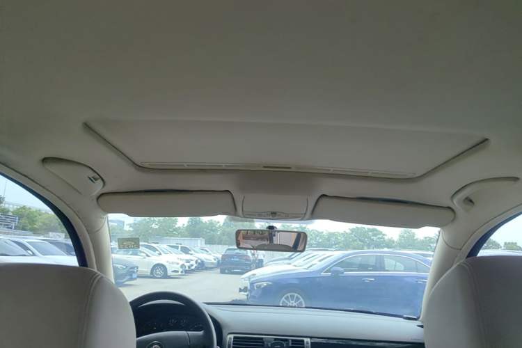 Used Volkswagen Passat 2009 1.8T Automatic Luxury Edition Headliner