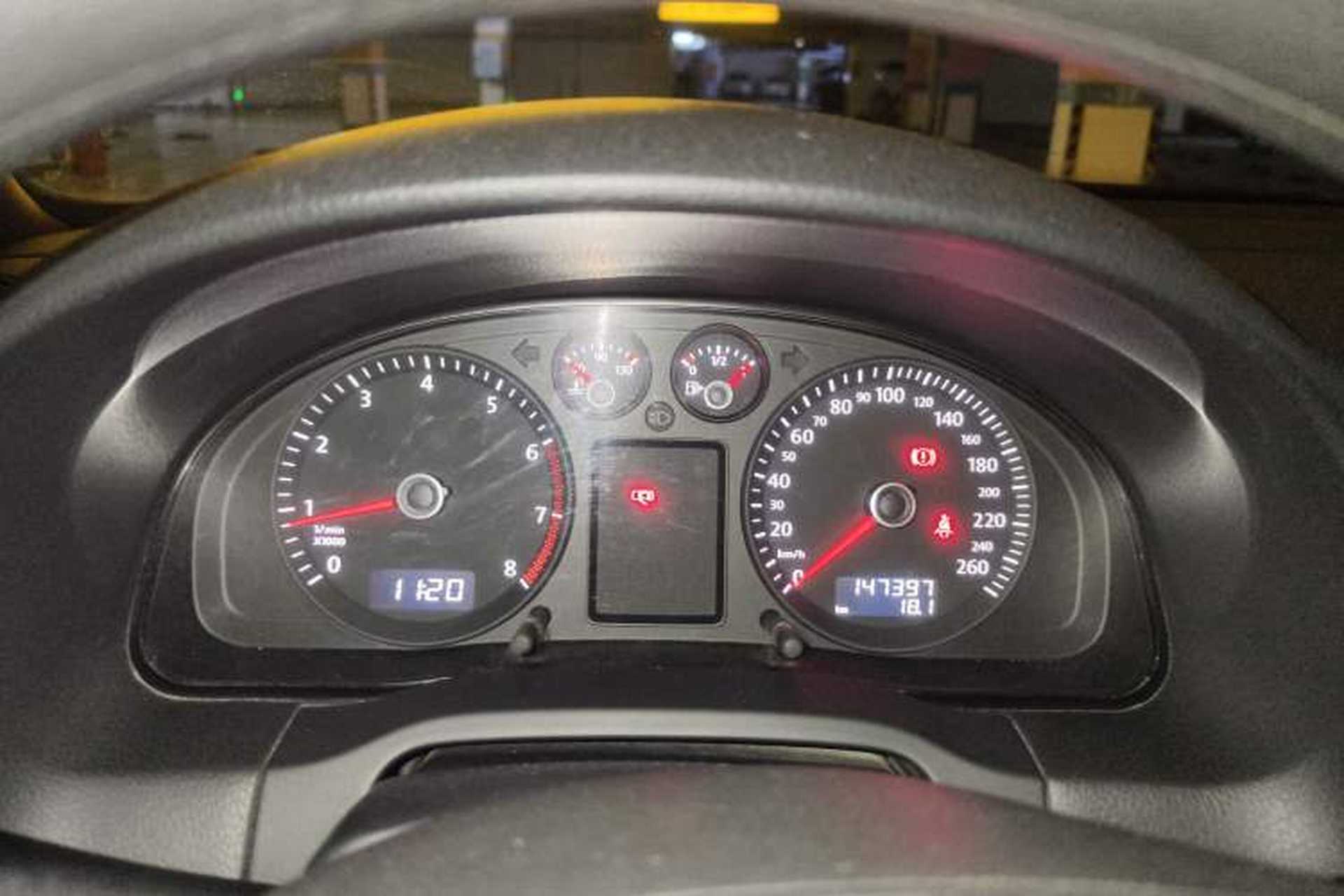 Used Volkswagen Passat 2009 1.8T Manual Luxury Model Instrument Cluster