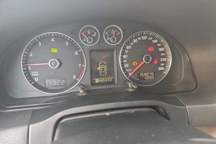 Used Volkswagen Passat 2009 1.8T Automatic Luxury Edition Instrument Cluster