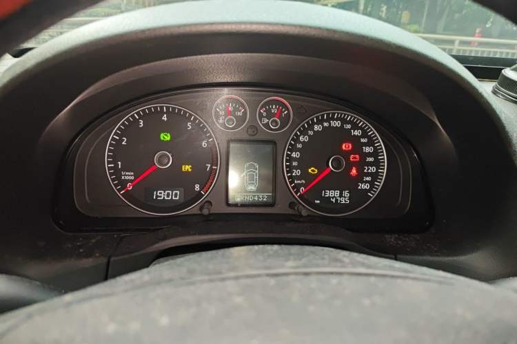 Used Volkswagen Passat 2009 1.8T Automatic Zunjie Model Instrument Cluster