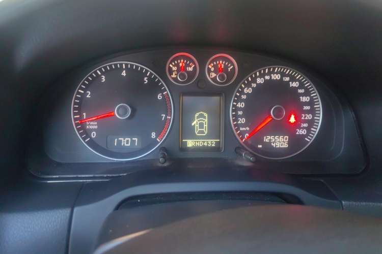 Used Volkswagen Passat 2009 1.8T Automatic Luxury Edition Instrument Cluster