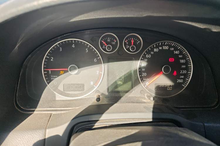 Used Volkswagen Passat 2009 1.8T Manual Luxury Edition Instrument Cluster