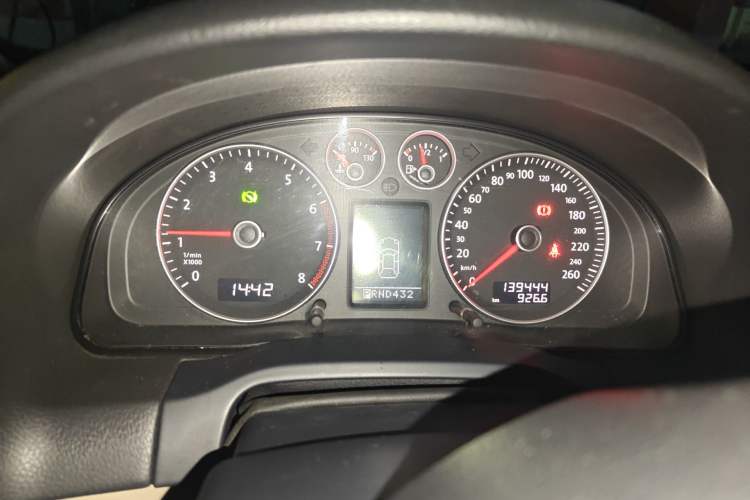Used Volkswagen Passat 2009 1.8T Automatic Zunjie Model Instrument Cluster