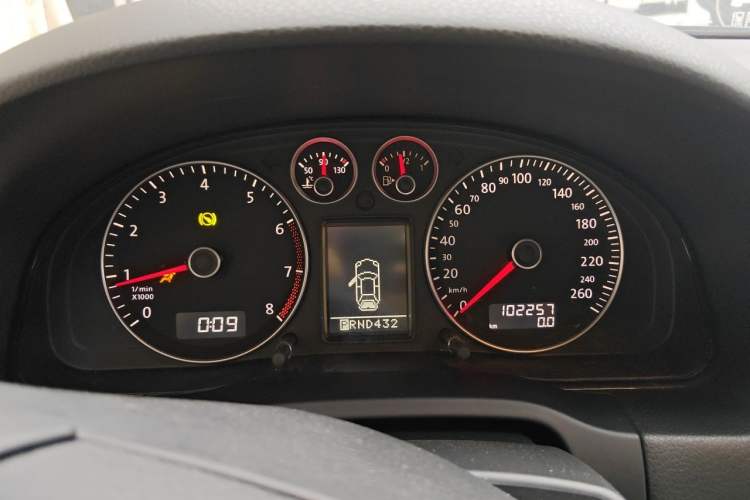 Used Volkswagen Passat 2009 1.8T Automatic Luxury Edition Instrument Cluster
