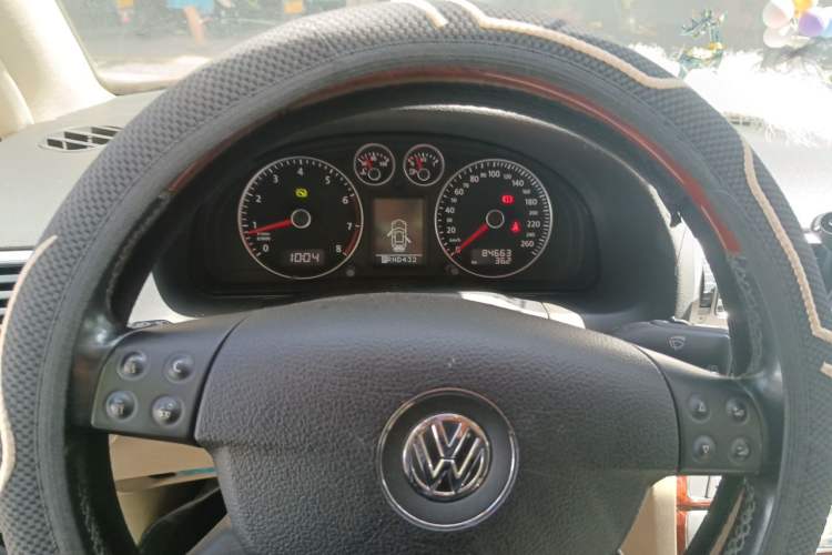 Used Volkswagen Passat 2009 1.8T Automatic Luxury Edition Instrument Cluster