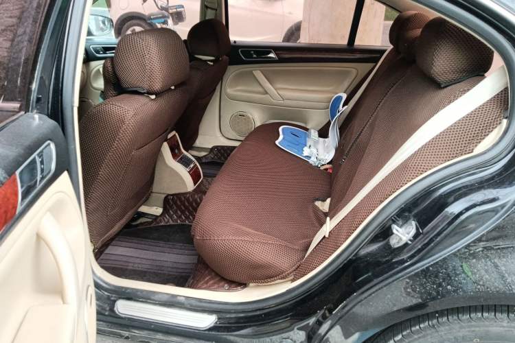 Used Volkswagen Passat 2009 1.8T Automatic Luxury Edition Left Rear Seat