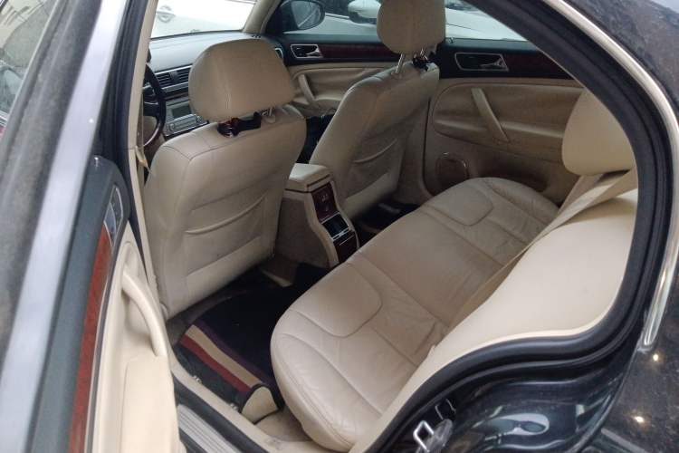 Used Volkswagen Passat 2009 1.8T Automatic Luxury Edition Left Rear Seat