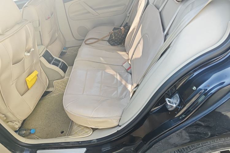 Used Volkswagen Passat 2009 2.0L MFI Automatic Luxury Edition Left Rear Seat