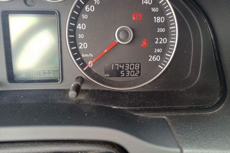 Used Volkswagen Passat 2009 1.8T Automatic Prestige Model Odometer Close Up