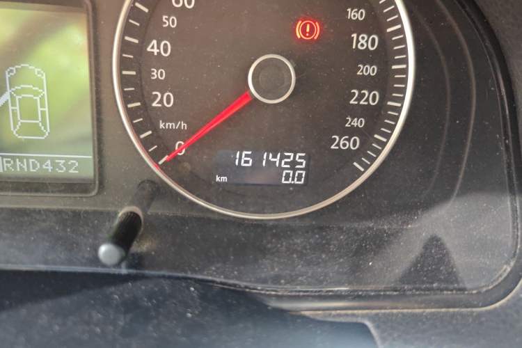 Used Volkswagen Passat 2009 1.8T Automatic Prestige Model Odometer Close Up
