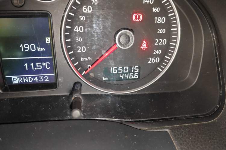 Used Volkswagen Passat 2009 1.8T Automatic Prestige Model Odometer Close Up