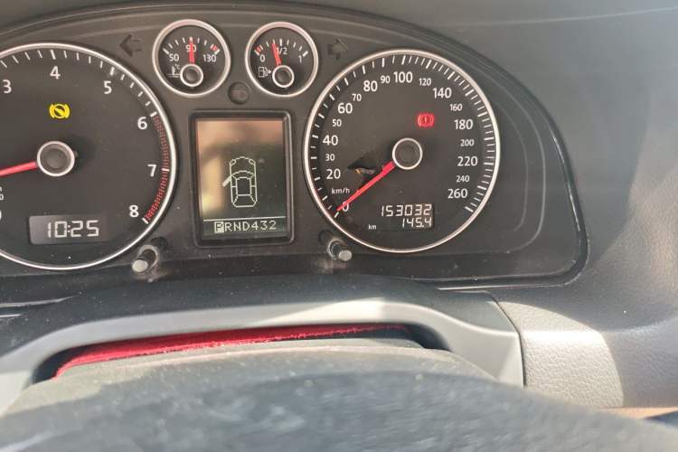 Used Volkswagen Passat 2009 1.8T Automatic Zunjie Model Odometer Close Up