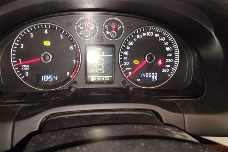 Used Volkswagen Passat 2009 1.8T Automatic Luxury Edition Odometer Close Up