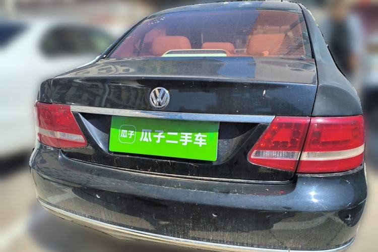 Used Volkswagen Passat 2009 2.0L MFI Manual Luxury Edition Rear