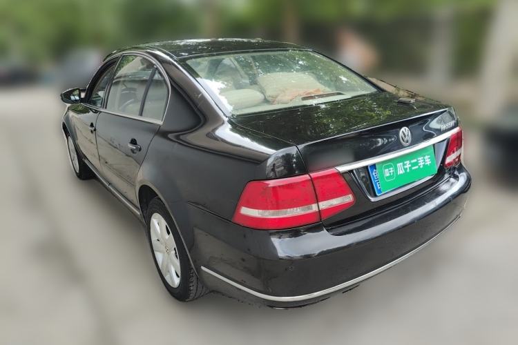 Used Volkswagen Passat 2009 2.0L MFI Automatic Luxury Edition Rear Left 45 Deg