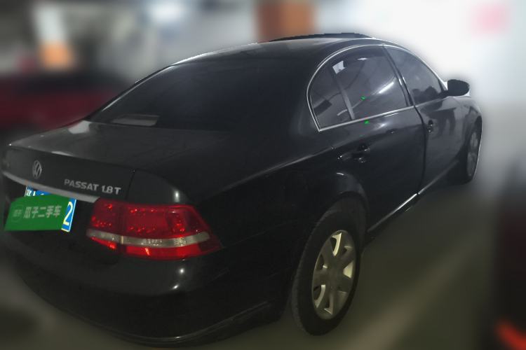 Used Volkswagen Passat 2009 1.8T Manual Luxury Model Rear Right 45 Deg