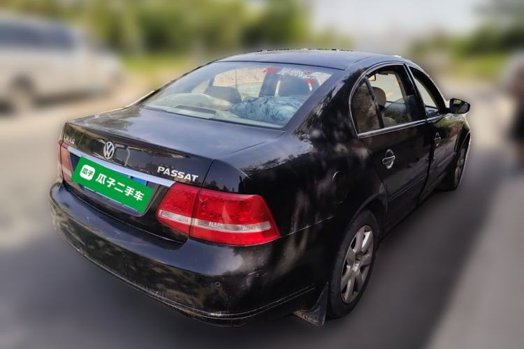 Used Volkswagen Passat 2009 2.0L MFI Manual Luxury Edition Rear Right 45 Deg