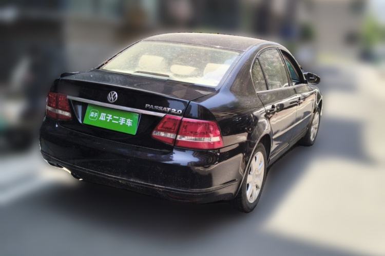 Used Volkswagen Passat 2009 2.0L MFI Automatic Luxury Edition Rear Right 45 Deg
