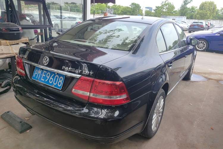Used Volkswagen Passat 2009 1.8T Automatic Luxury Edition Rear Right 45 Deg