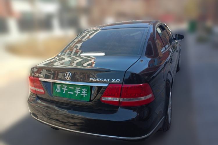 Used Volkswagen Passat 2009 2.0L MFI Manual Luxury Edition Rear Right 45 Deg
