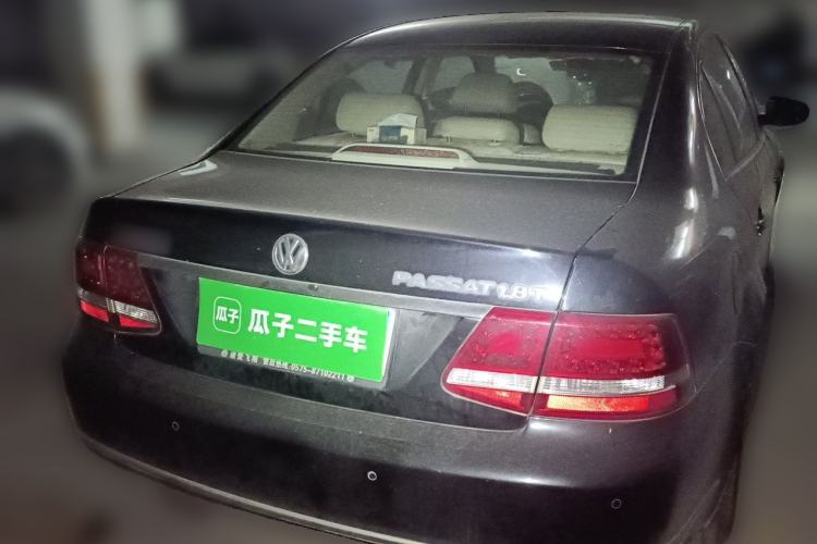 Used Volkswagen Passat 2009 1.8T Automatic Luxury Edition Rear