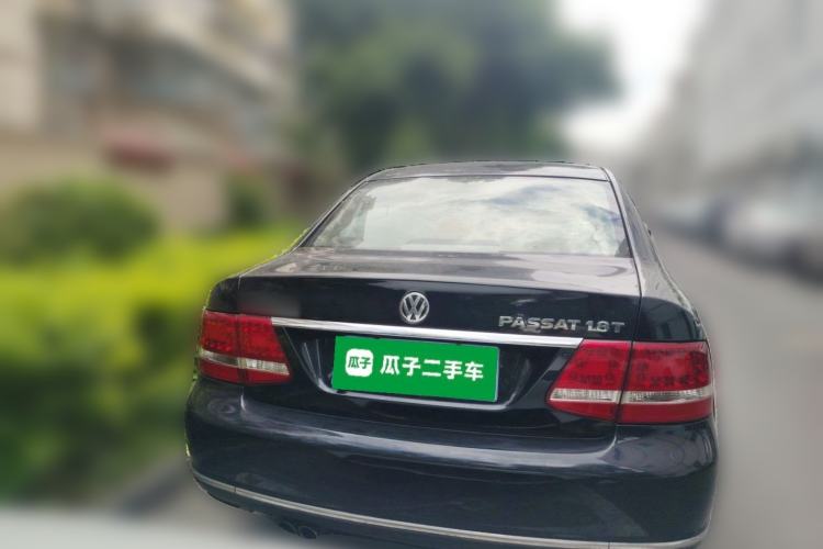 Used Volkswagen Passat 2009 1.8T Automatic Luxury Edition Rear