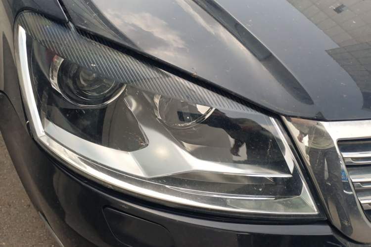 Used Volkswagen Passat 2009 1.8T Automatic Prestige Model Right Front Headlight