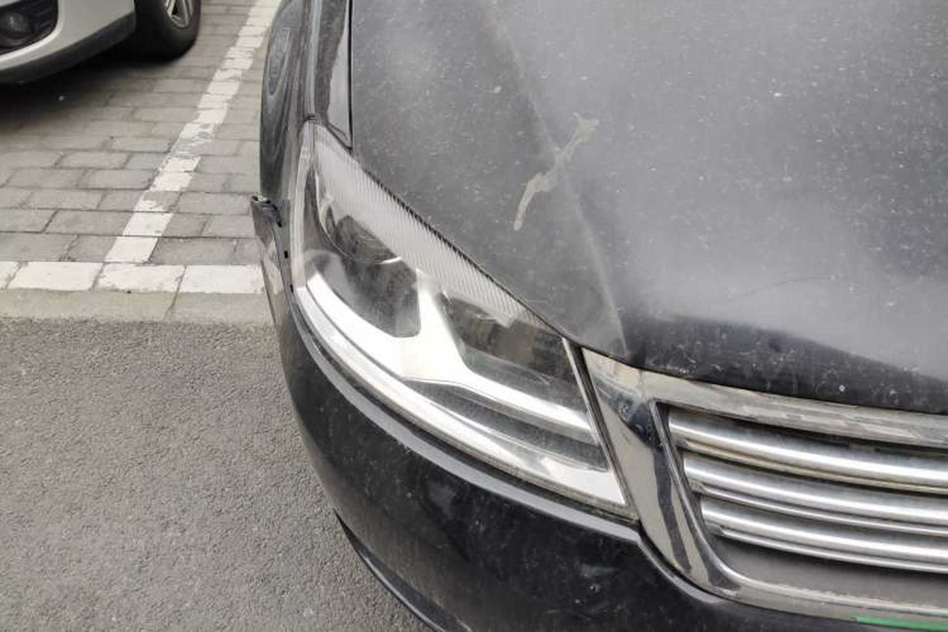 Used Volkswagen Passat 2009 2.0L MFI Manual Luxury Edition Right Front Headlight
