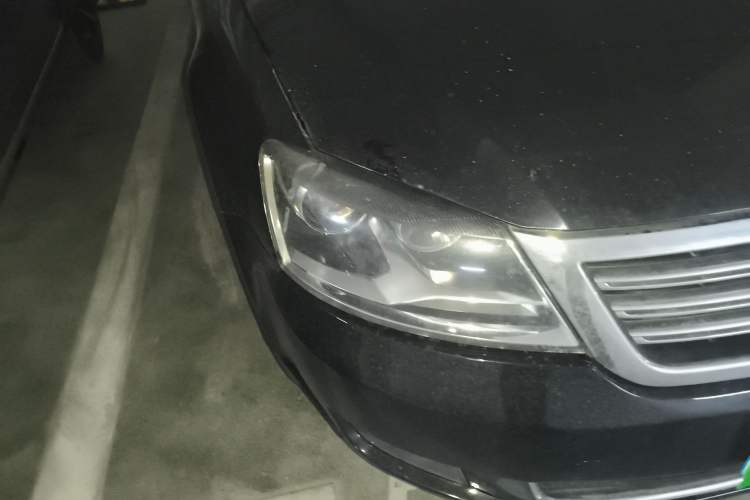 Used Volkswagen Passat 2009 1.8T Manual Luxury Model Right Front Headlight