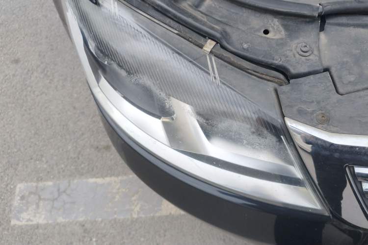 Used Volkswagen Passat 2009 1.8T Manual Luxury Model Right Front Headlight