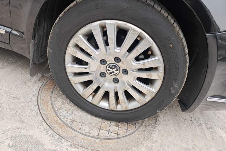 Used Volkswagen Passat 2009 1.8T Automatic Zunjie Model Right Front Wheel Hub