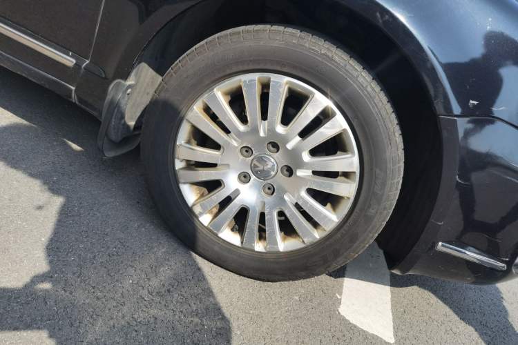 Used Volkswagen Passat 2009 1.8T Automatic Zunjie Model Right Front Wheel Hub