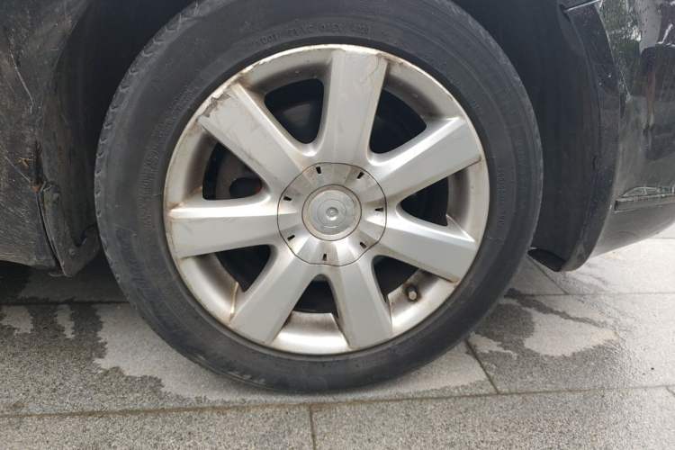 Used Volkswagen Passat 2009 1.8T Manual Luxury Model Right Front Wheel Hub