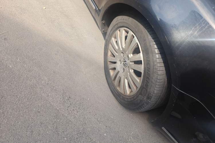 Used Volkswagen Passat 2009 1.8T Automatic Zunjie Model Right Front Wheel Hub