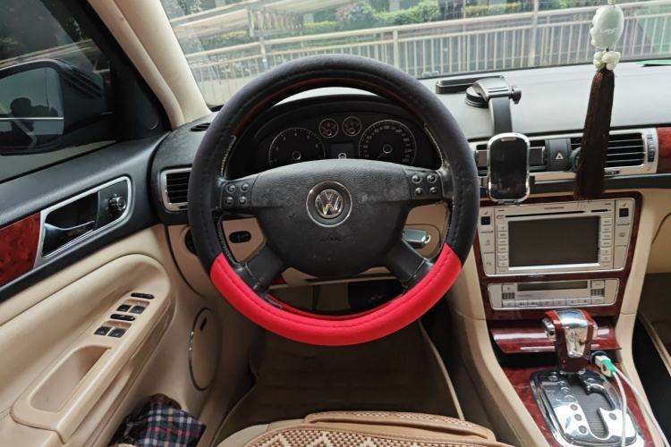 Used Volkswagen Passat 2009 1.8T Automatic Zunjie Model Steering Wheel
