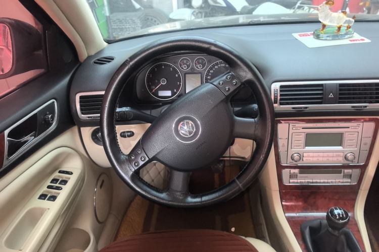 Used Volkswagen Passat 2009 1.8T Manual Luxury Edition Steering Wheel