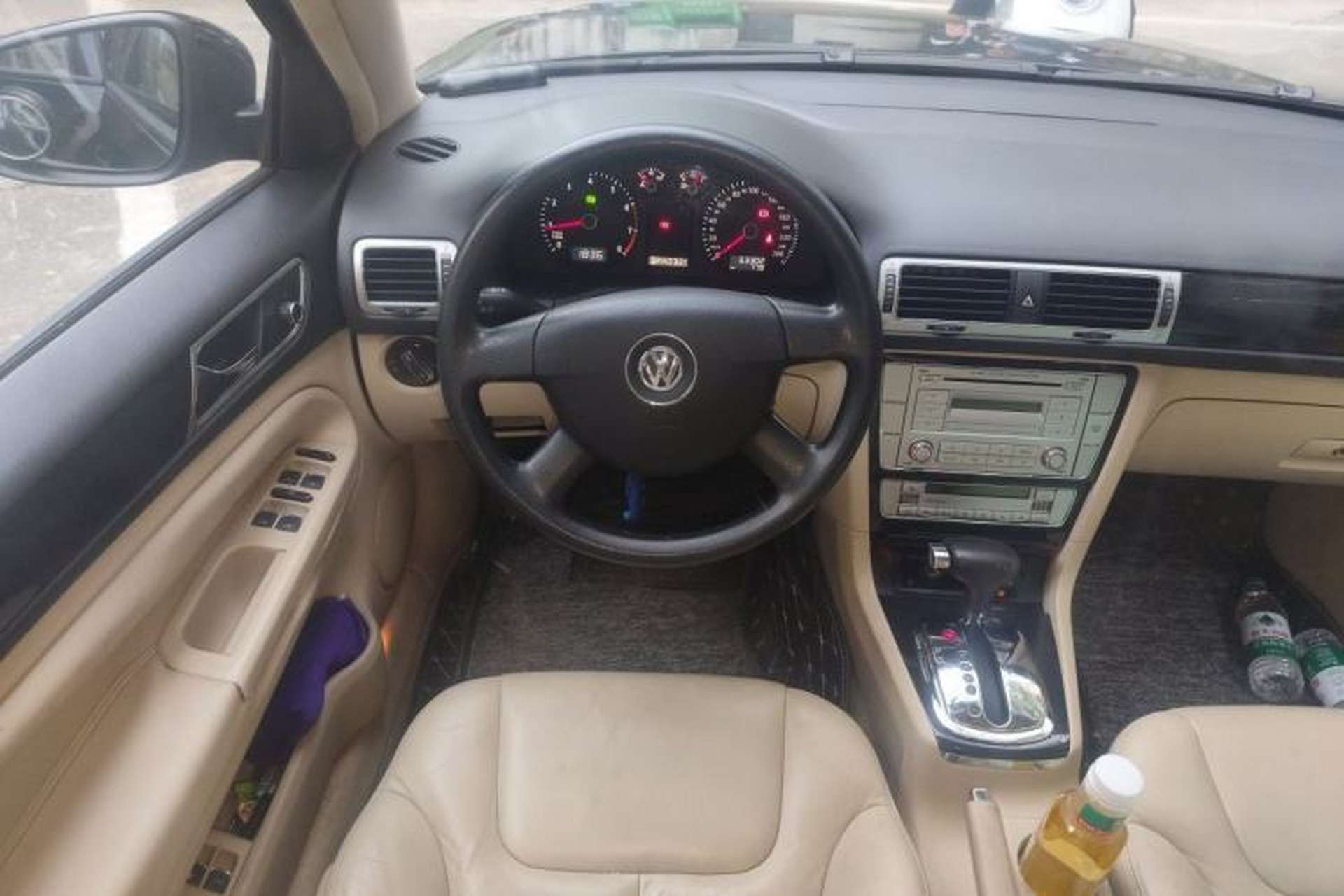 Used Volkswagen Passat 2009 2.0L MFI Automatic Luxury Edition Steering Wheel