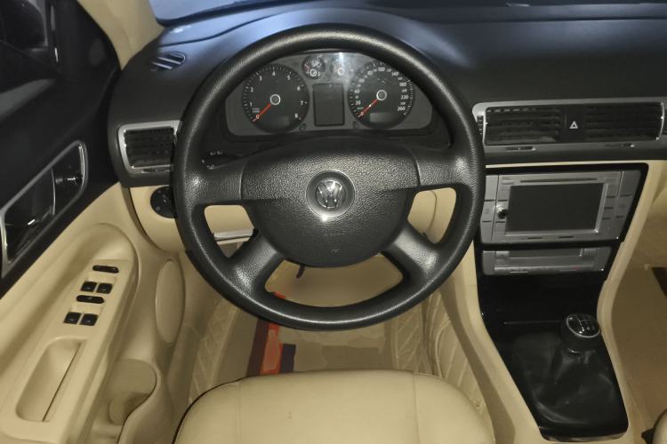 Used Volkswagen Passat 2009 1.8T Manual Luxury Model Steering Wheel