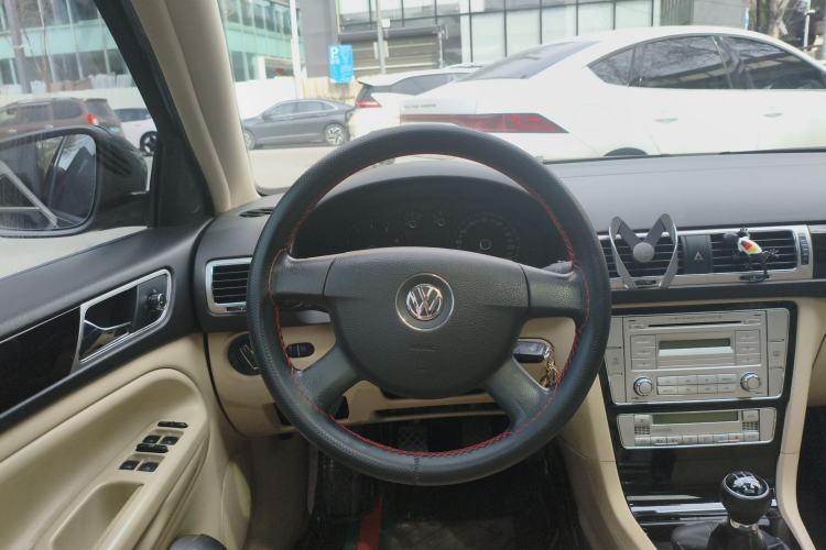 Used Volkswagen Passat 2009 1.8T Manual Luxury Model Steering Wheel